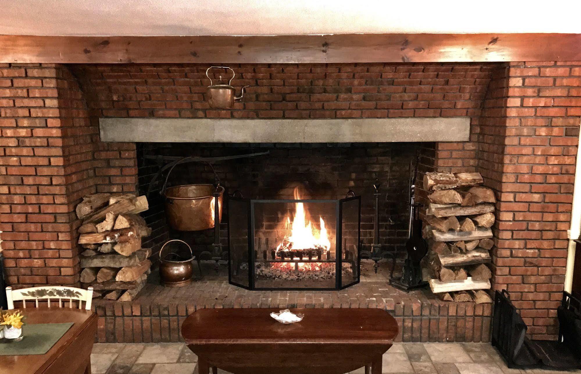 The Ellery Hotel Northampton Bagian luar foto